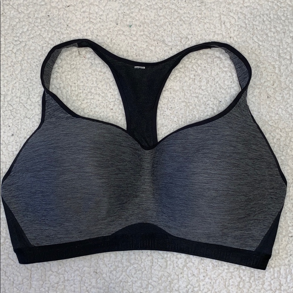VGUC High Impact Under Armour Sports Bra